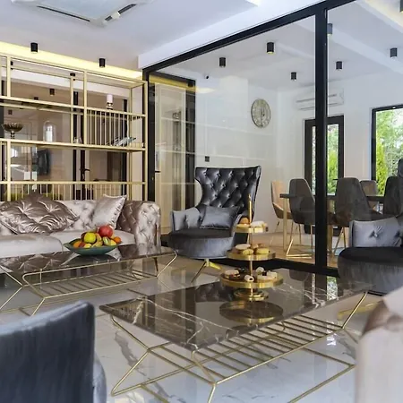 Hotel Niss Lara 3*