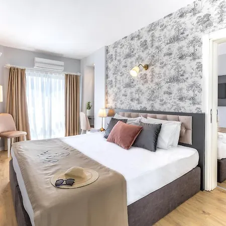 Niss Lara 3* Antalya