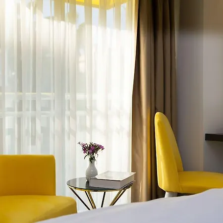 Hotel Niss Lara