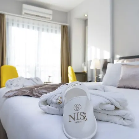 Hotel Niss Lara 3*